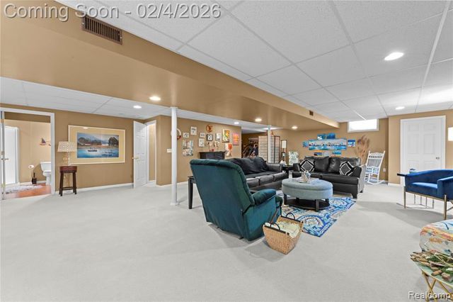 33231 Looney Drive, Rockwood, MI 48173