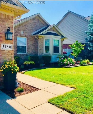 33231 Looney Drive, Rockwood, MI 48173