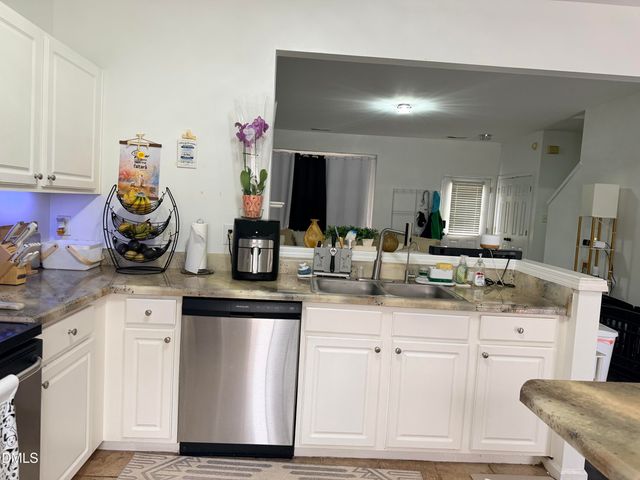 5345 Glen Canyon Road, Raleigh, NC 27616