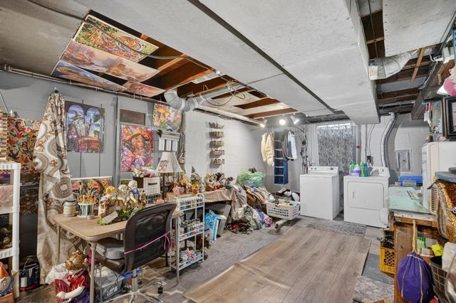 2211 W 3Rd Street, Waterloo, IA 50701