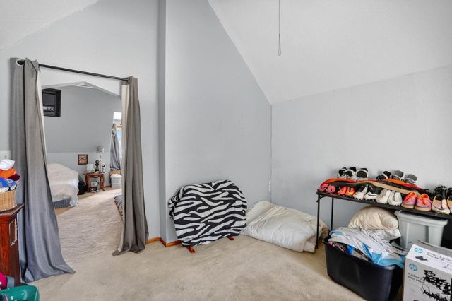 2211 W 3Rd Street, Waterloo, IA 50701
