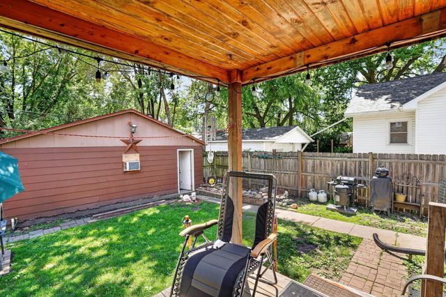 2211 W 3Rd Street, Waterloo, IA 50701
