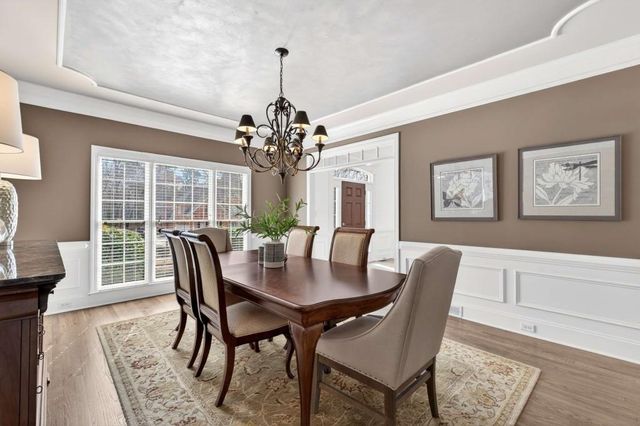 6040 Tangletree Drive, Roswell, GA 30075