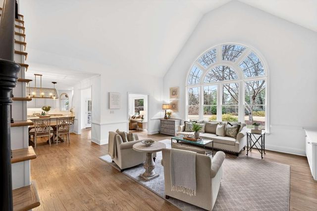 6040 Tangletree Drive, Roswell, GA 30075