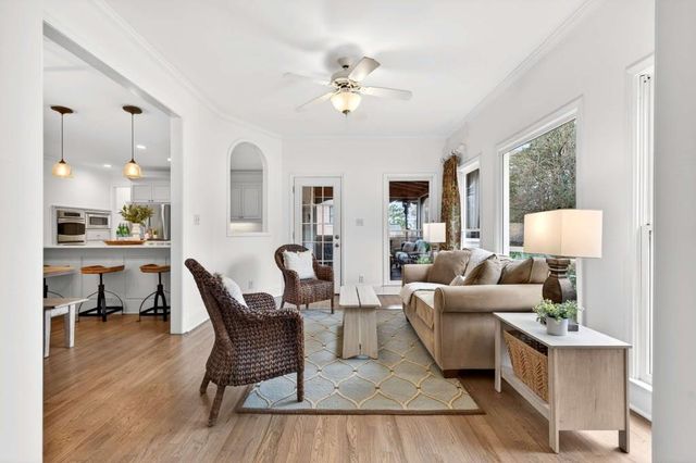 6040 Tangletree Drive, Roswell, GA 30075