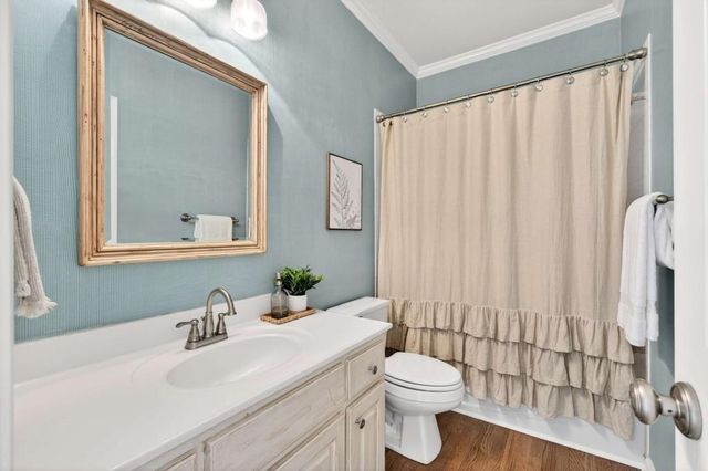 6040 Tangletree Drive, Roswell, GA 30075