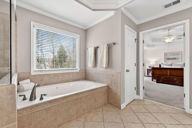 6040 Tangletree Drive, Roswell, GA 30075