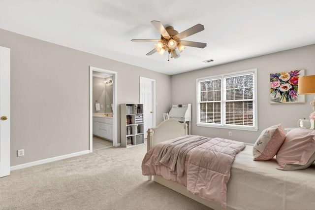 6040 Tangletree Drive, Roswell, GA 30075