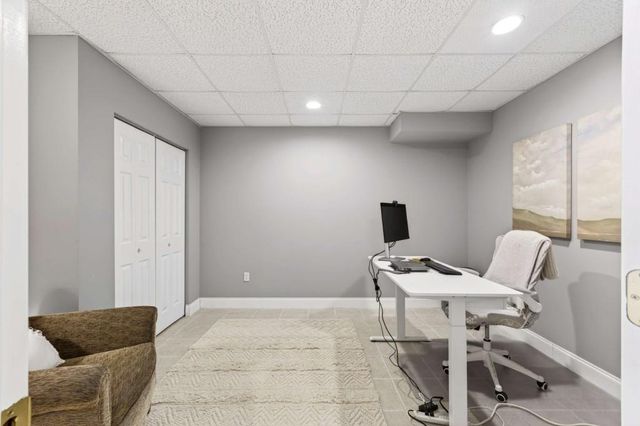 6040 Tangletree Drive, Roswell, GA 30075