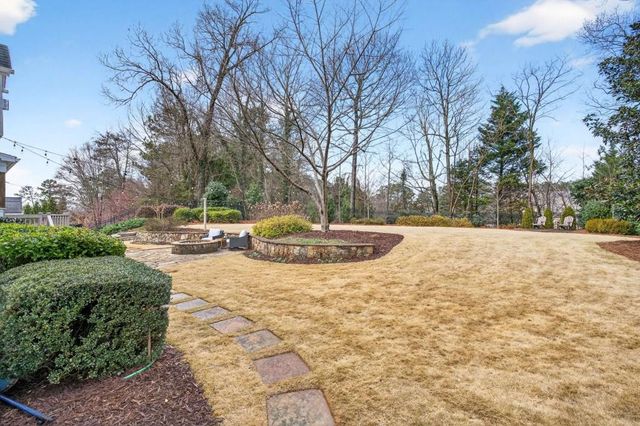 6040 Tangletree Drive, Roswell, GA 30075