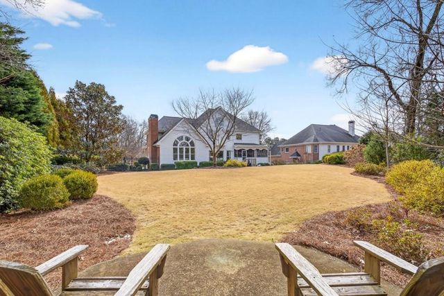 6040 Tangletree Drive, Roswell, GA 30075