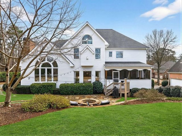 6040 Tangletree Drive, Roswell, GA 30075