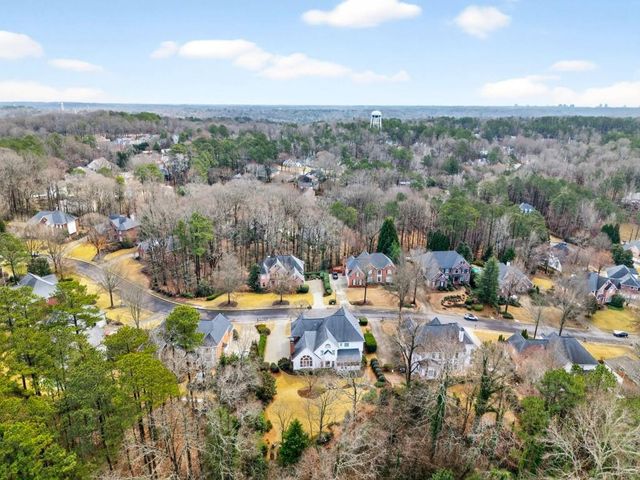 6040 Tangletree Drive, Roswell, GA 30075