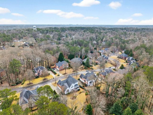 6040 Tangletree Drive, Roswell, GA 30075