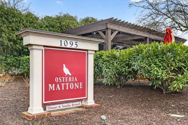 6040 Tangletree Drive, Roswell, GA 30075