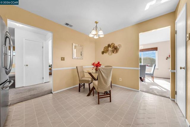 121 Fir Ct, Hercules, CA 94547