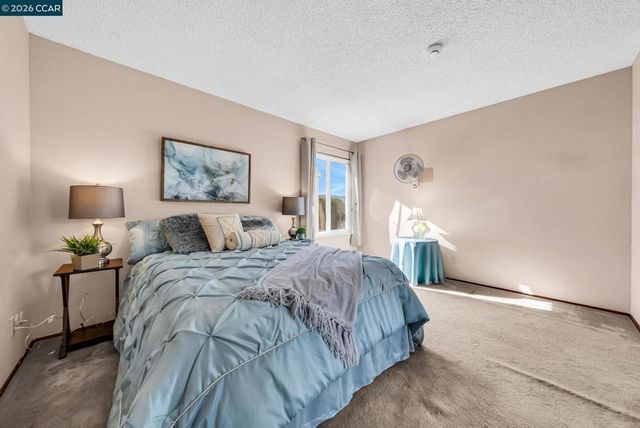 121 Fir Ct, Hercules, CA 94547