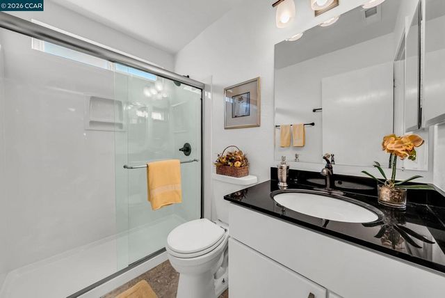 121 Fir Ct, Hercules, CA 94547