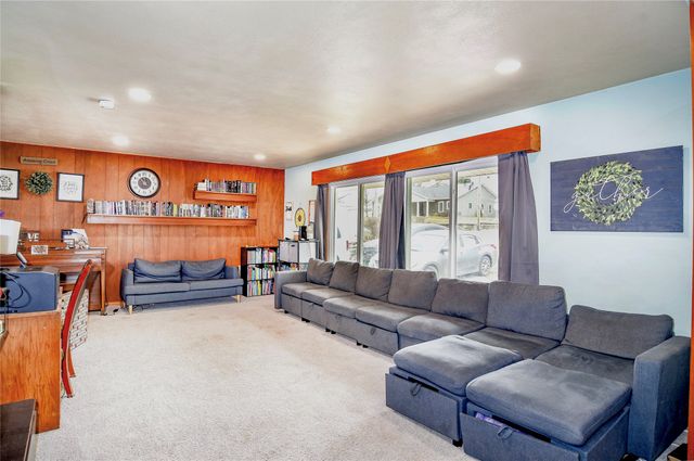 505 W Jasper Street, Pleasantville, IA 50225