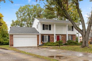 2614 Aylesbury Ct, Louisville, KY 40242