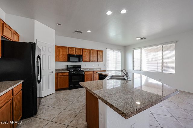 43856 W KNAUSS Drive, Maricopa, AZ 85138