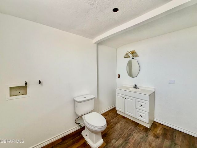 418 S ESTRELLA Street, El Paso, TX 79905