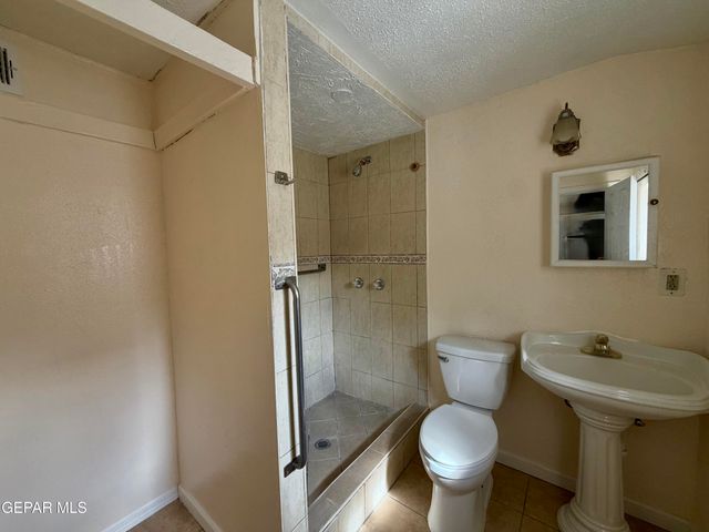 418 S ESTRELLA Street, El Paso, TX 79905