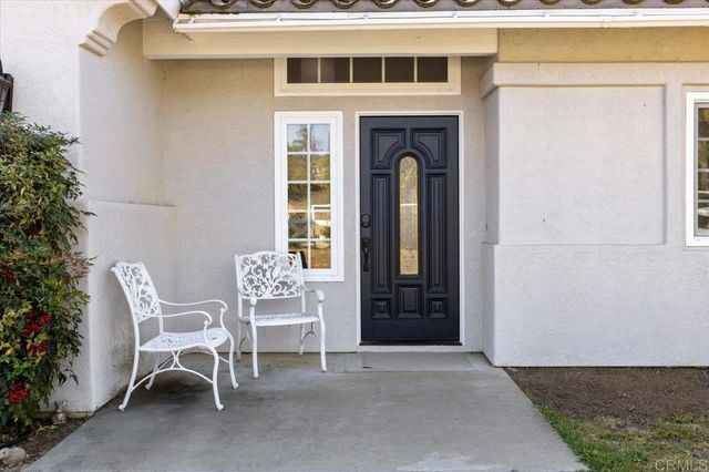 31301 Kira Pl, Valley Center, CA 92082