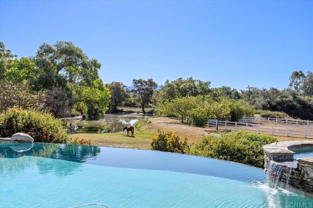 31301 Kira Pl, Valley Center, CA 92082