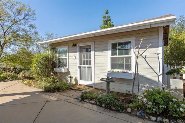 31301 Kira Pl, Valley Center, CA 92082