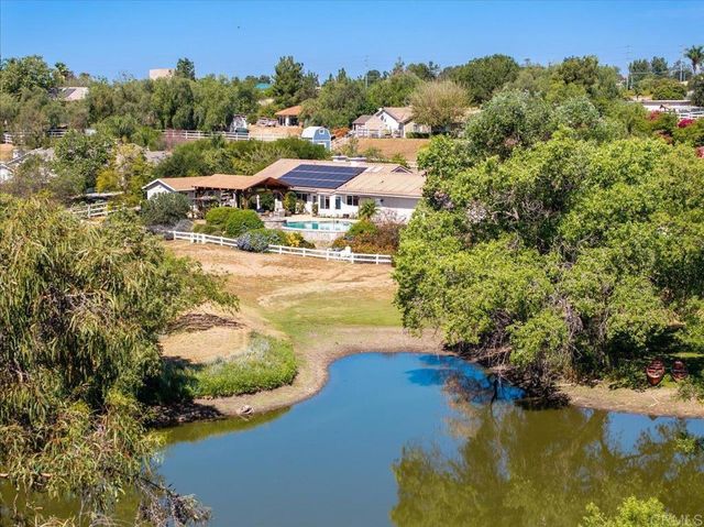 31301 Kira Pl, Valley Center, CA 92082