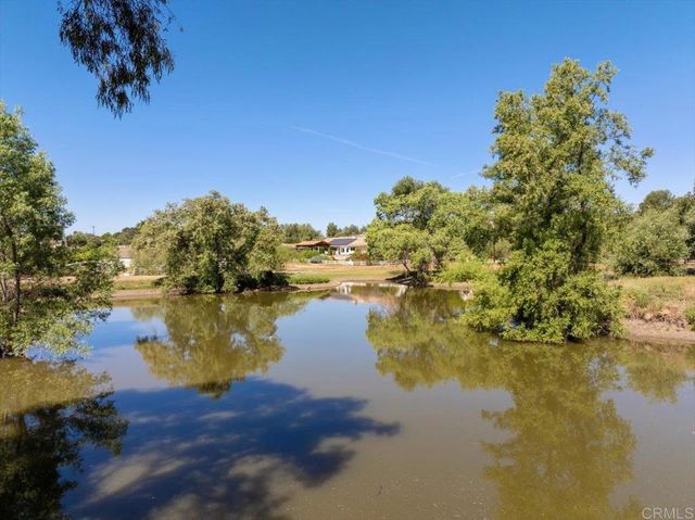 31301 Kira Pl, Valley Center, CA 92082