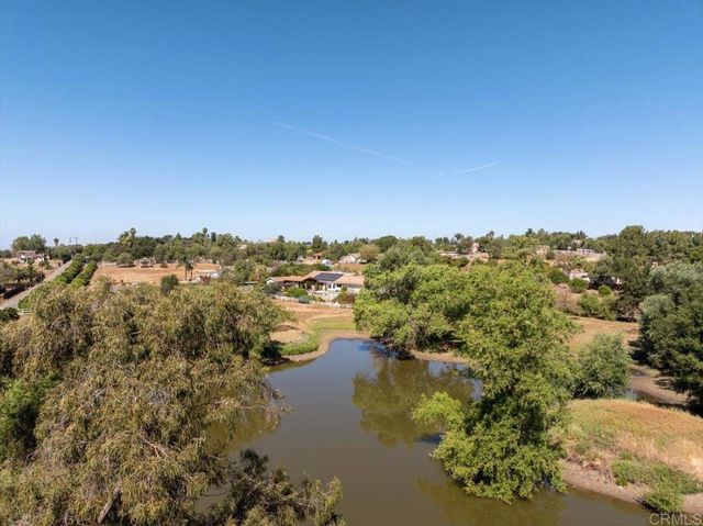 31301 Kira Pl, Valley Center, CA 92082