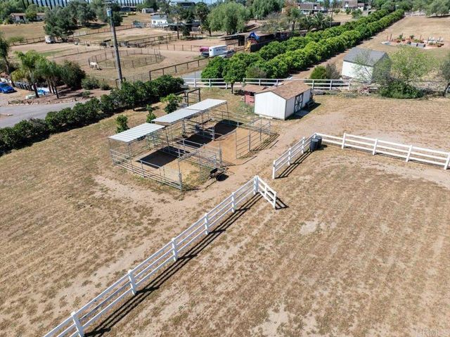 31301 Kira Pl, Valley Center, CA 92082