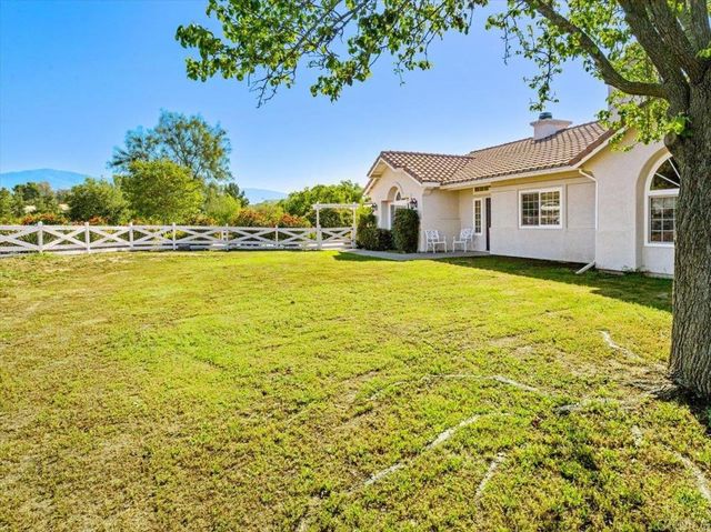 31301 Kira Pl, Valley Center, CA 92082