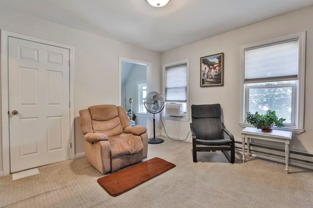 101 Blossom Street, Nashua, NH 03060