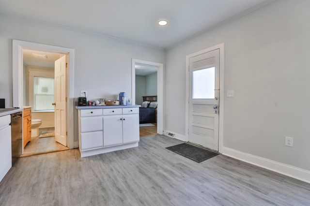 101 Blossom Street, Nashua, NH 03060