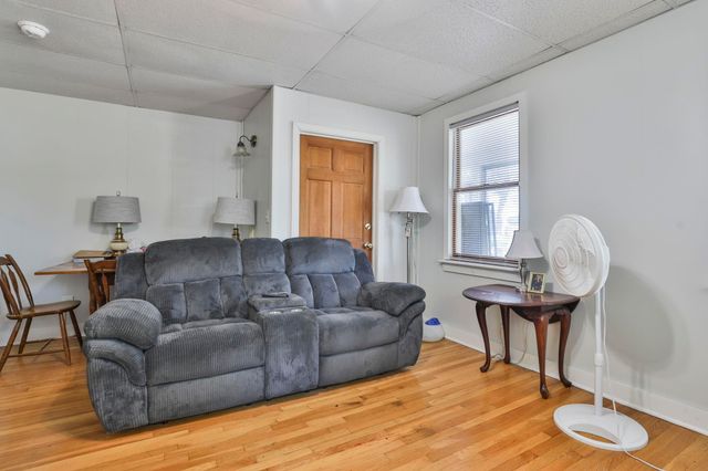 101 Blossom Street, Nashua, NH 03060