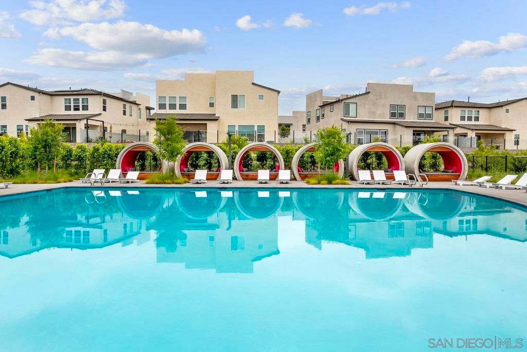 Image 25 of property listing at 7962 Belluno, San Diego, CA 92126