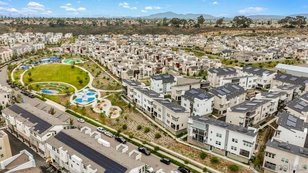 Image 29 of property listing at 7962 Belluno, San Diego, CA 92126