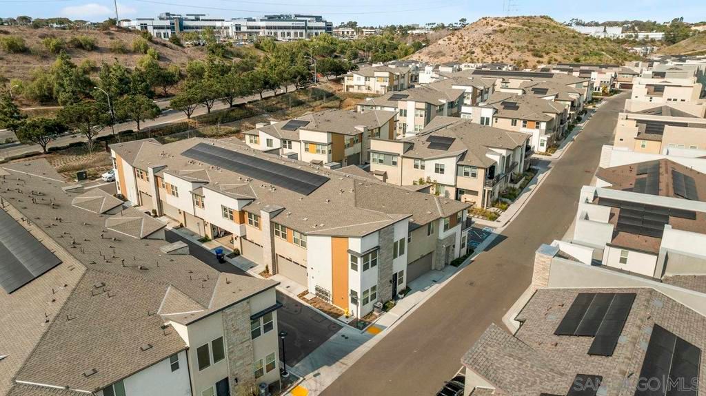 Image 30 of property listing at 7962 Belluno, San Diego, CA 92126