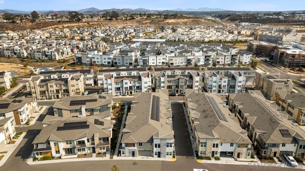 Image 31 of property listing at 7962 Belluno, San Diego, CA 92126