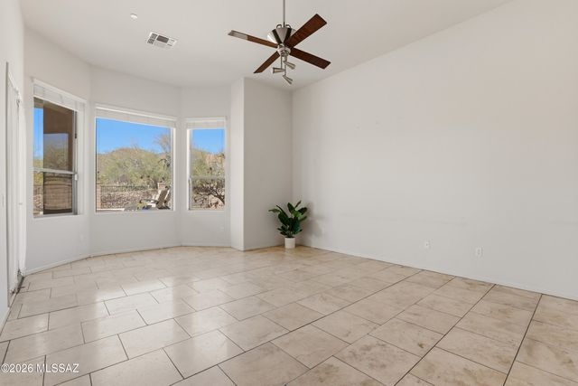 13924 N Dog Leg Lane, Marana, AZ 85658