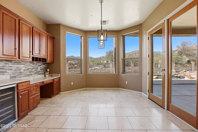 13924 N Dog Leg Lane, Marana, AZ 85658