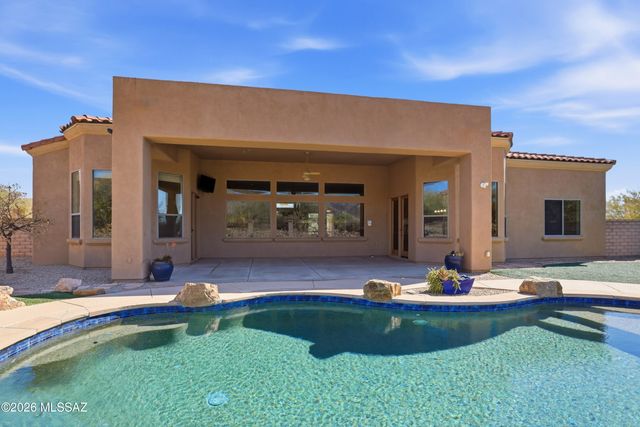 13924 N Dog Leg Lane, Marana, AZ 85658