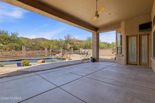 13924 N Dog Leg Lane, Marana, AZ 85658