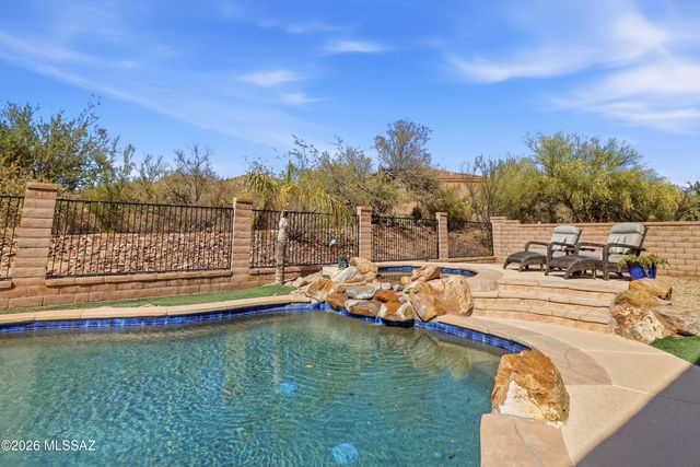 13924 N Dog Leg Lane, Marana, AZ 85658