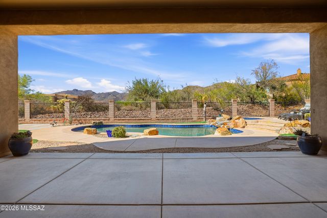 13924 N Dog Leg Lane, Marana, AZ 85658