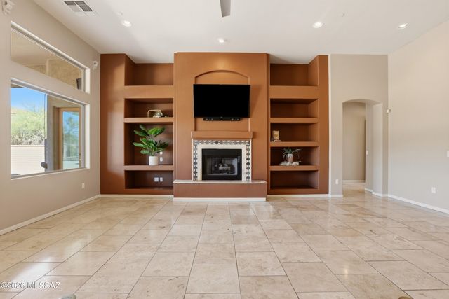 13924 N Dog Leg Lane, Marana, AZ 85658