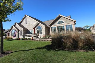 W250N5015 William DRIVE, Pewaukee, WI 53072